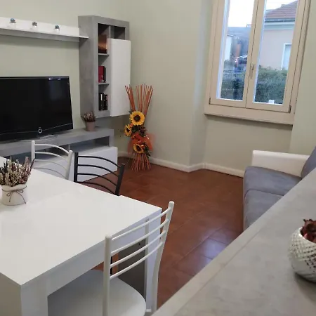 La A Villa Cuneo