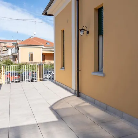 La A Villa Cuneo